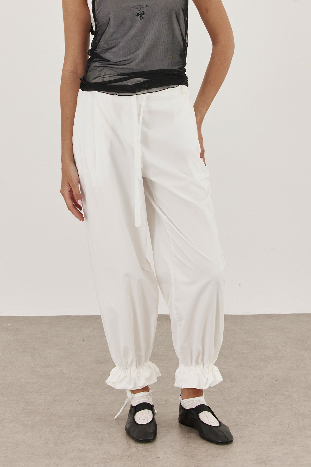 HANA WHITE  PANTS