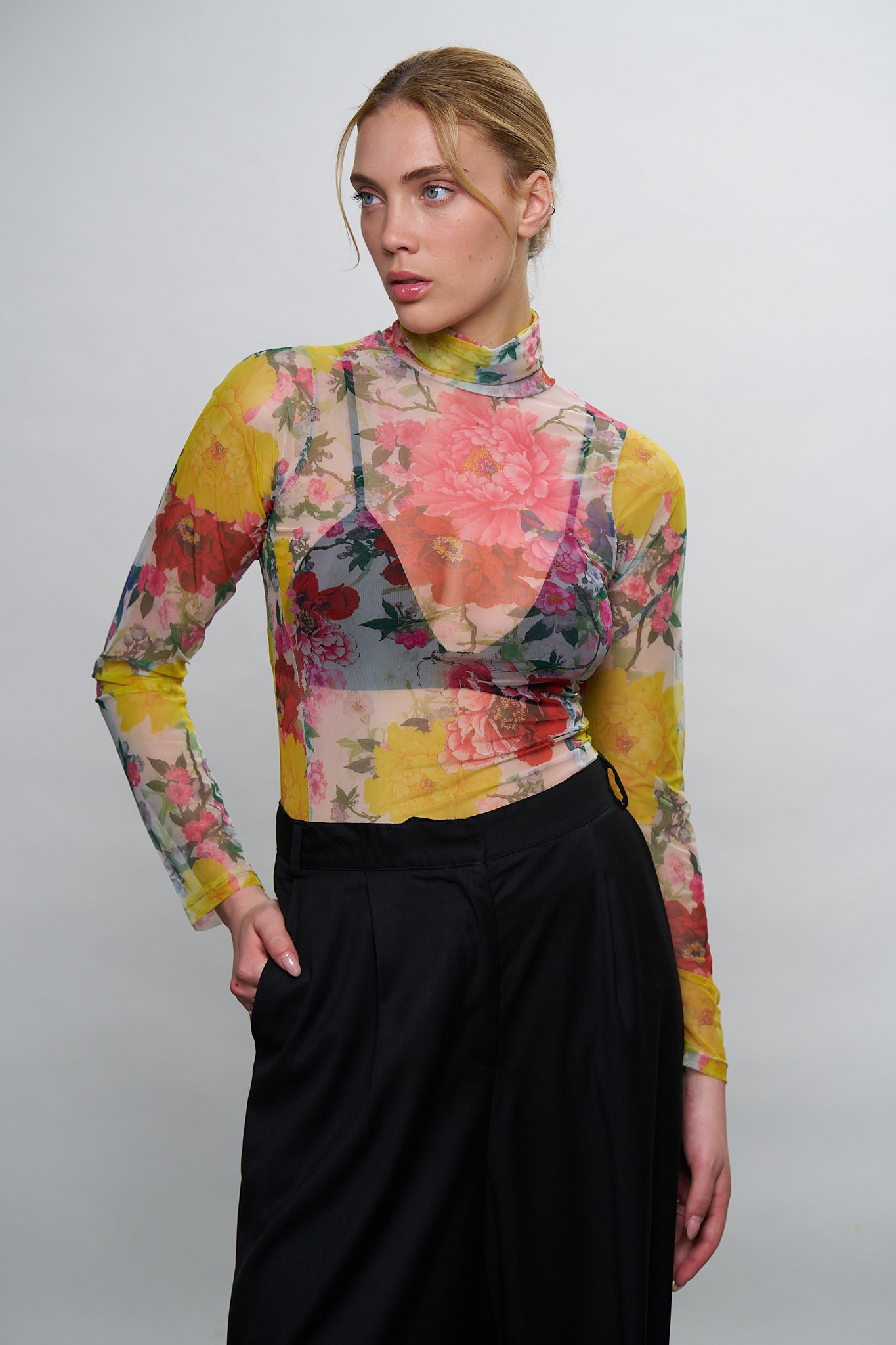 WHITNEY FLOWERS SHIRT