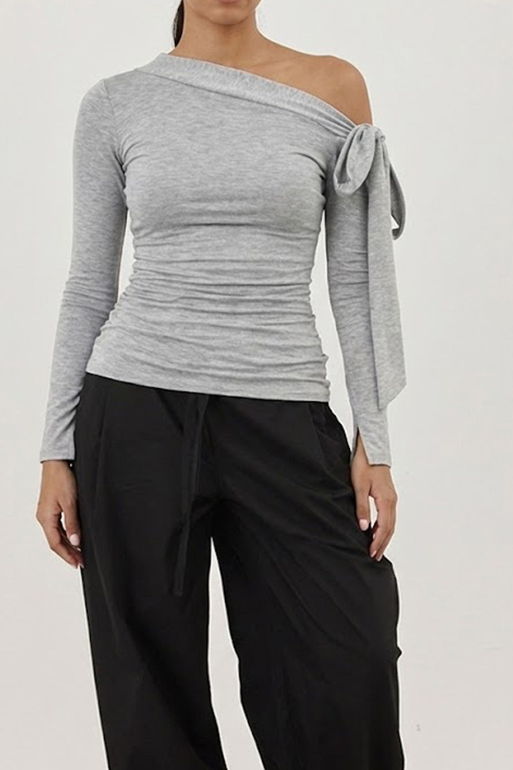ASYMMETRIC LONG-SLEEVE TOP - GRAY