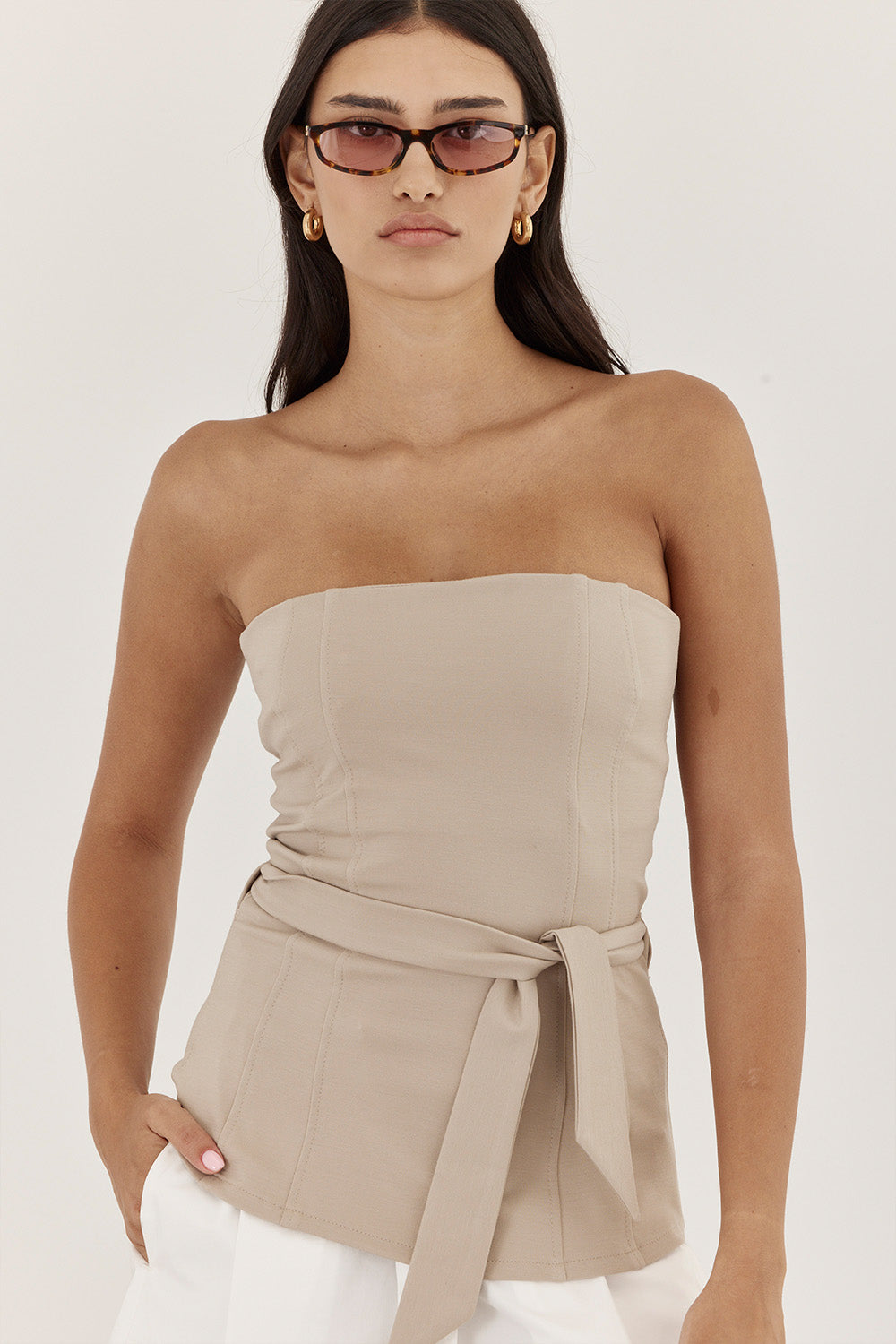 AIRI CAMEL STRAPLESS TOP