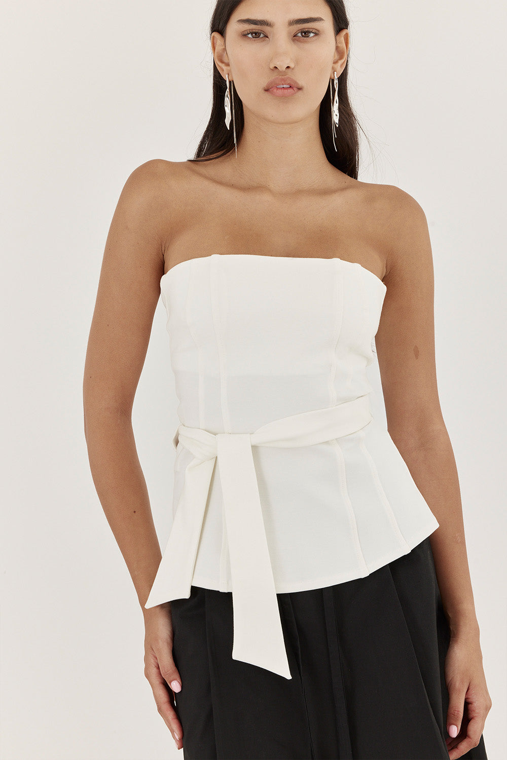 AIRI WHITE STRAPLESS TOP