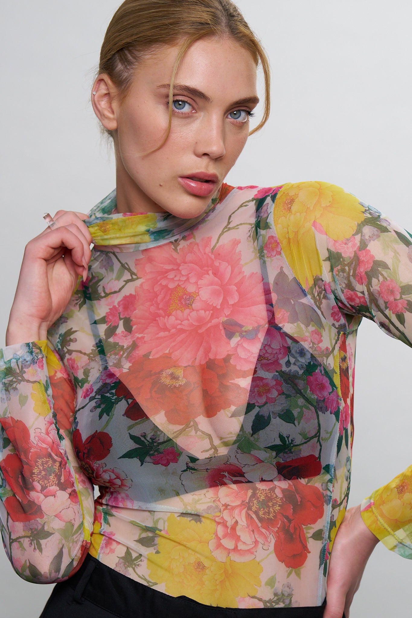 WHITNEY FLOWERS SHIRT