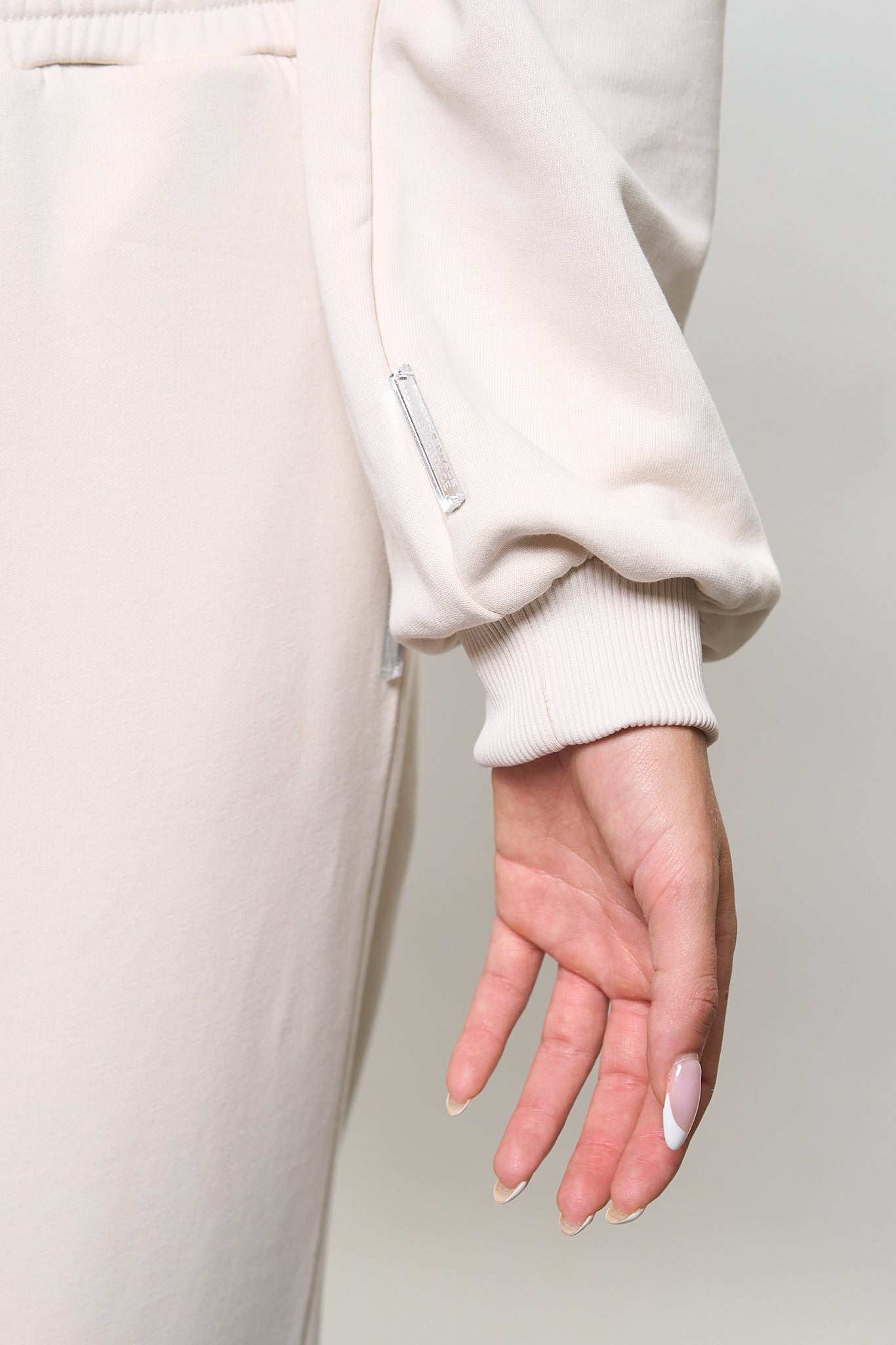 BUTTER SWEATSHIRT