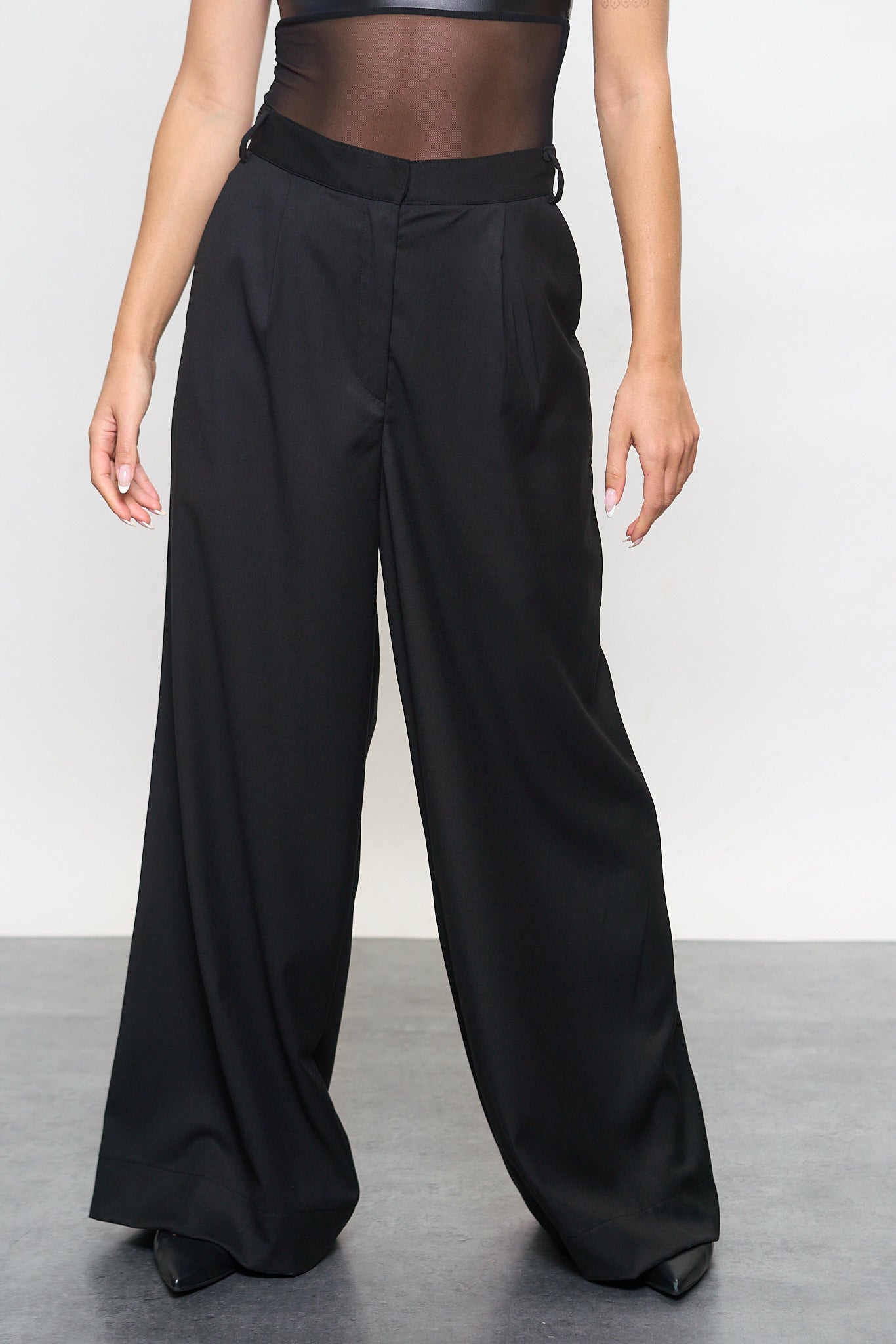 BLACK TAILORED PANTS