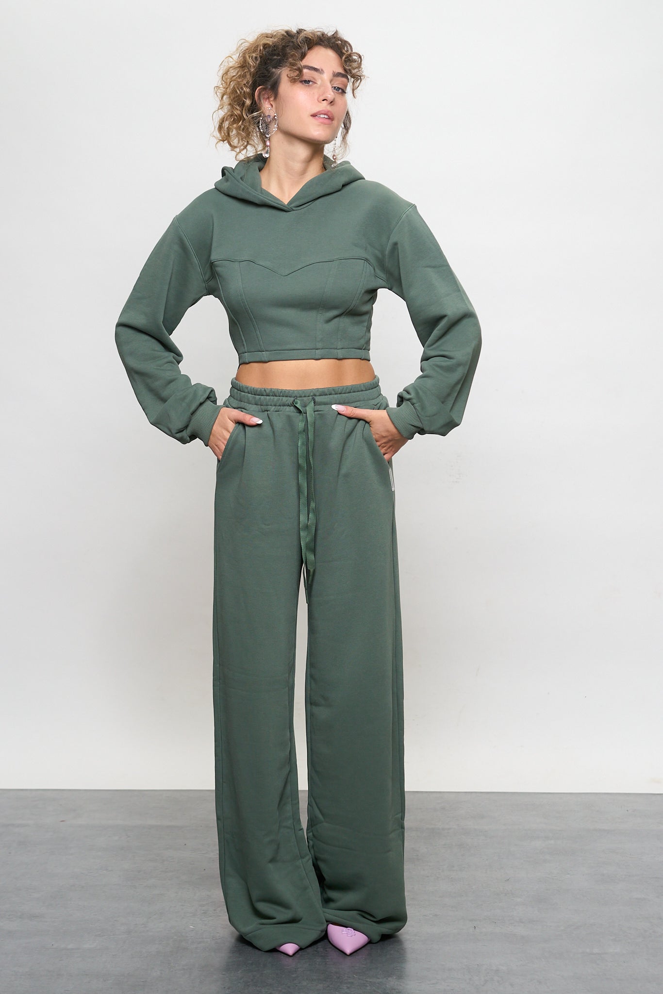 LEAVES GREEN SWEATSHIRT