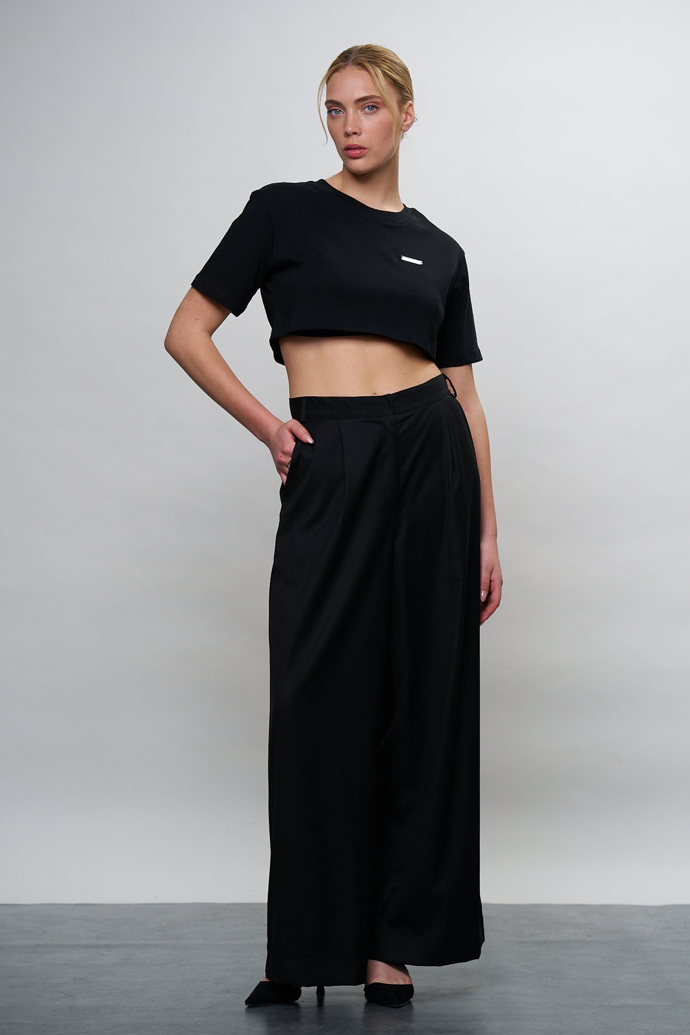 BLACK TAILORED PANTS